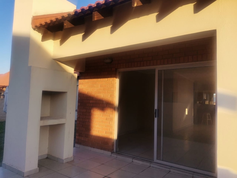 To Let 3 Bedroom Property for Rent in Waterkloof North West